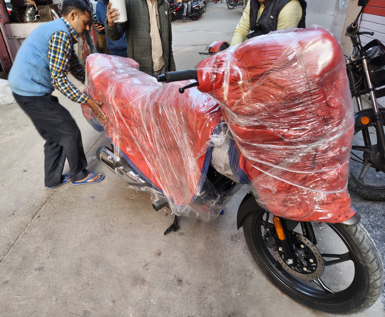 Vehicle handover after delivery